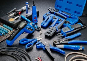 Tools for electonics and electricity